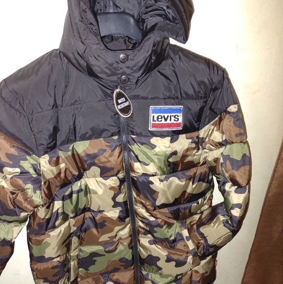 Levi"s Hooded Jacket - Picture 2 of 6